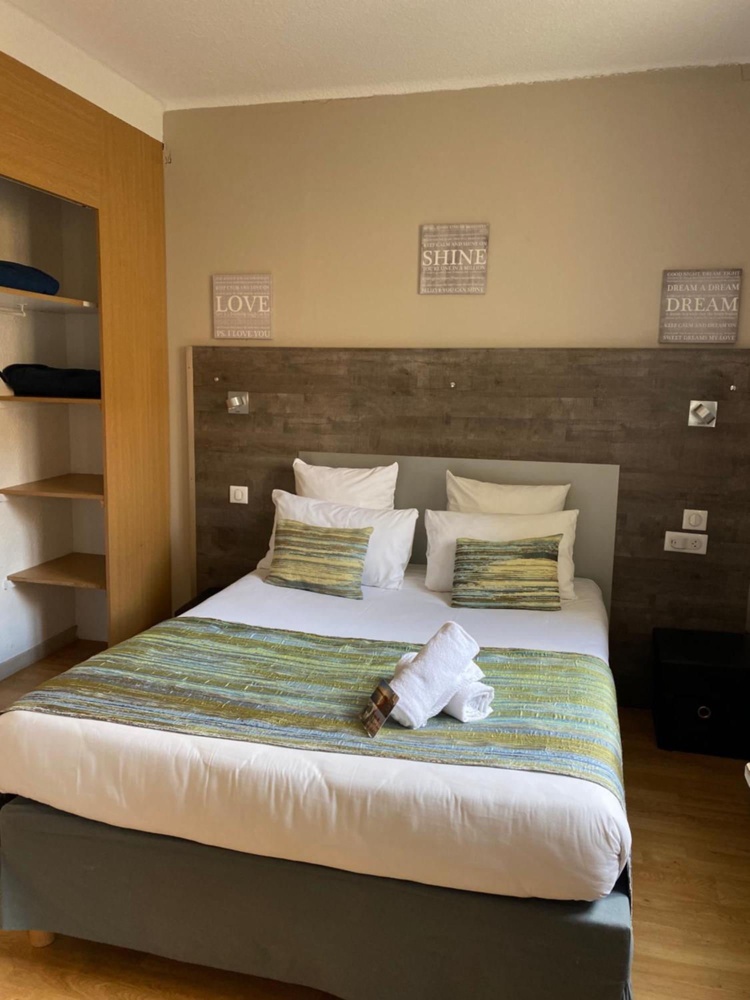 Hotel Saint Georges, Face A La Mer Canet-en-Roussillon Pokoj fotografie