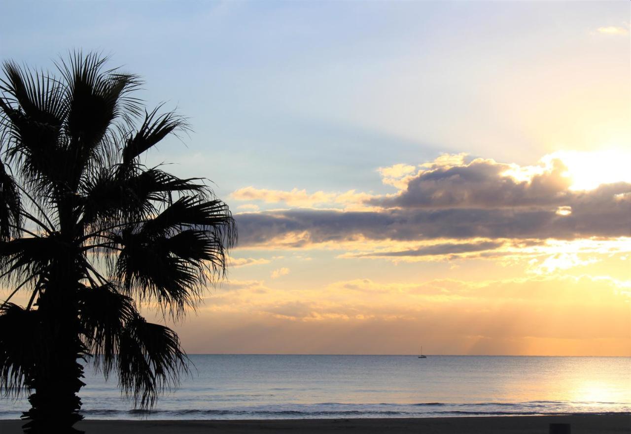 Hotel Saint Georges, Face A La Mer Canet-en-Roussillon Exteriér fotografie